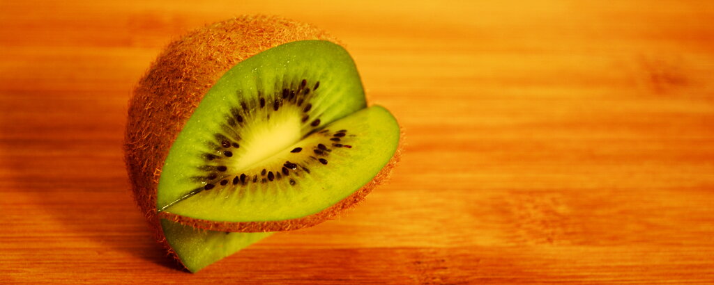 Kiwis sehen nicht nur klasse aus, sondern haben auch sehr gute Inhaltsstoffe.