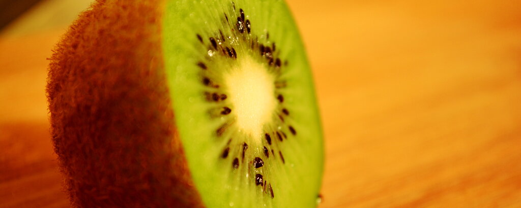 Kiwis k&ouml;nnt ihr bedenkenlos wochenlang im K&uuml;hlschrank lagern.