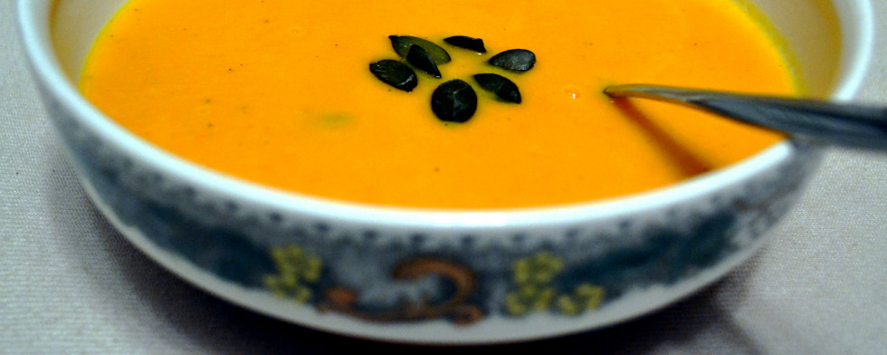 Kürbis-Kokos-Suppe lesen