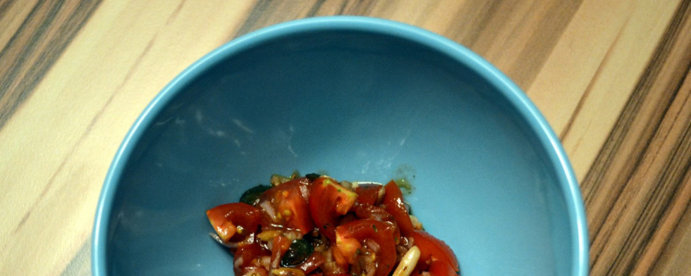 Tomatensalat - einfach und schnell