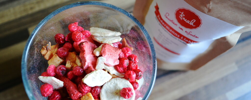 Gefriergetrocknet sind die Fr&uuml;chte der Buah-Smoothies. Hier seht ihr "Jedermanns Liebling".