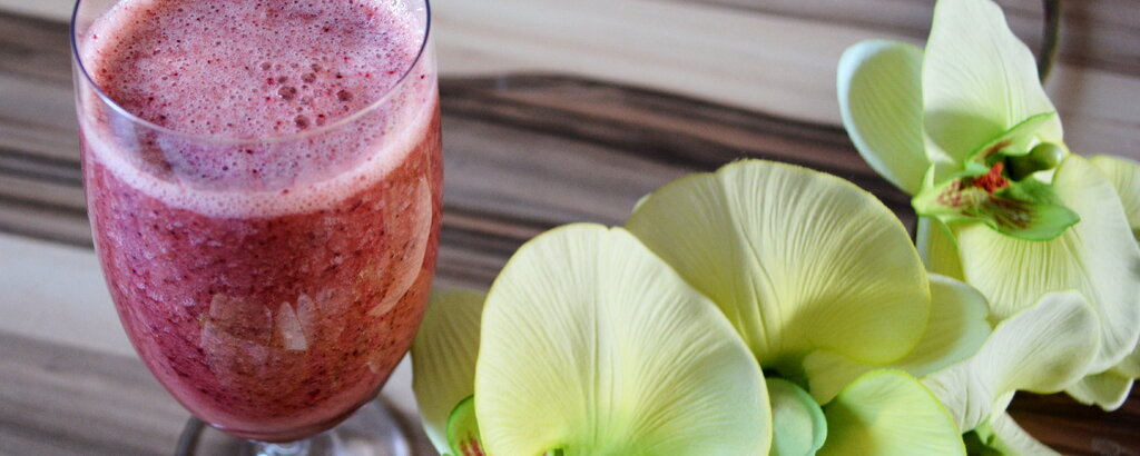 Der zubereitete Energy-B&auml;r-Smoothie.