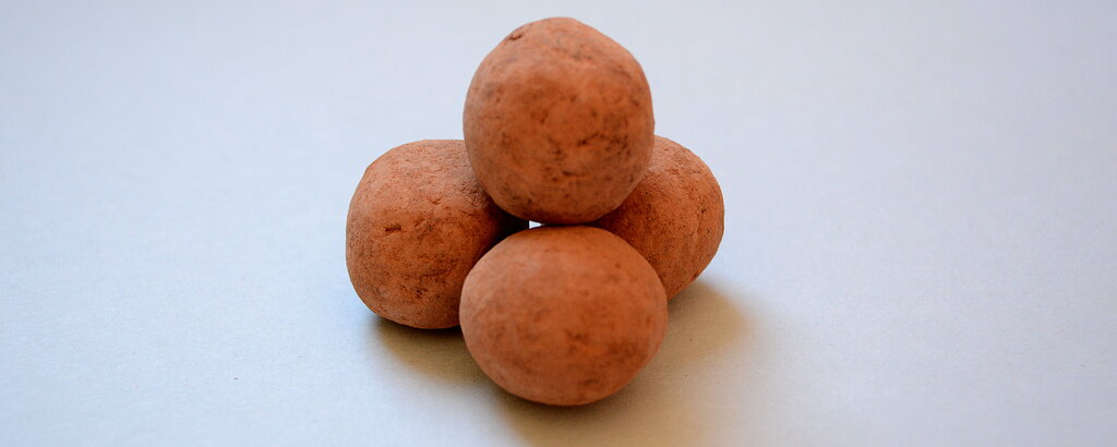 Die Sorte Schoko-Chia im Detail. Die Sorte Schoko-Chia im Detail.