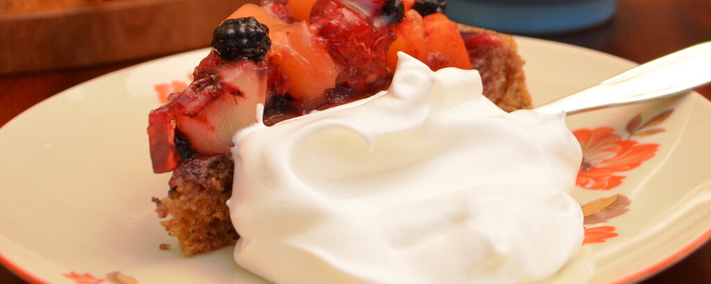 Die Schlagcreme schmeckt nicht nur zum Kuchen super, sondern auch in ihrer unges&uuml;ssten Variante in herzhaften Gerichten.