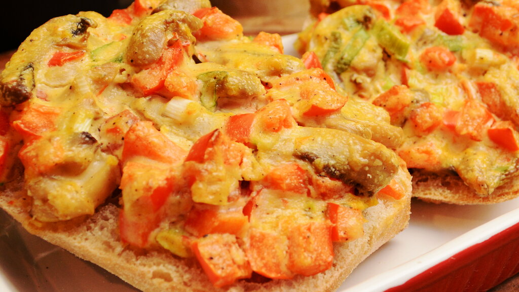 Vegane Pizzabr&ouml;tchen ohne K&auml;se