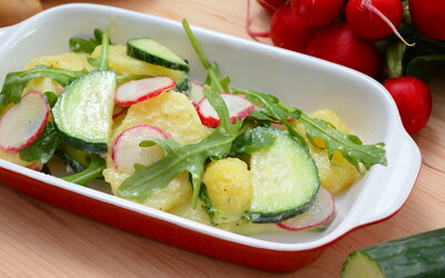 Veganer Kartoffelsalat mit Rucola